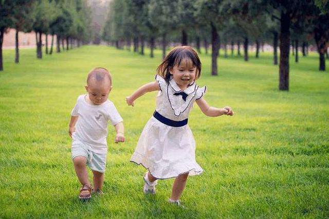 外媒称中国需要更多孩子:应增加社会支出促进生育