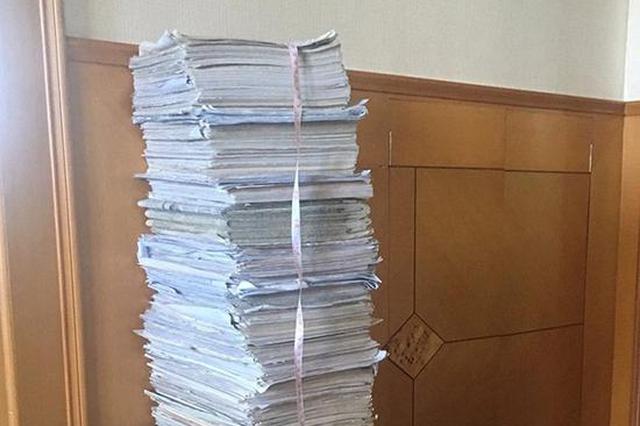 小学到高中要做多少卷子？用尺一量：足足91厘米高