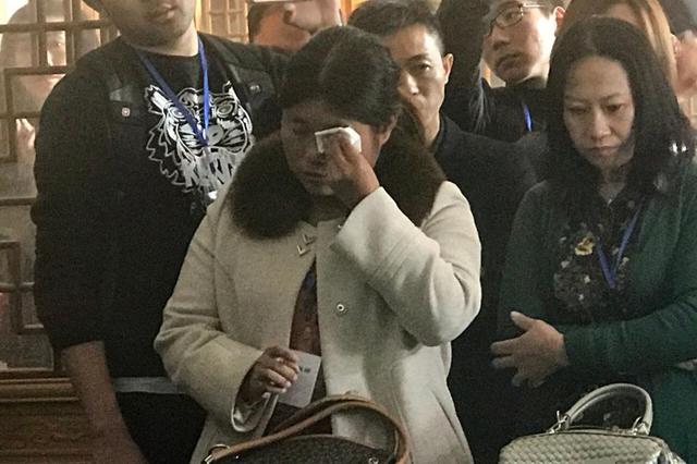 近一成青少年过度依赖网络 暴力下戒网瘾易二次伤害