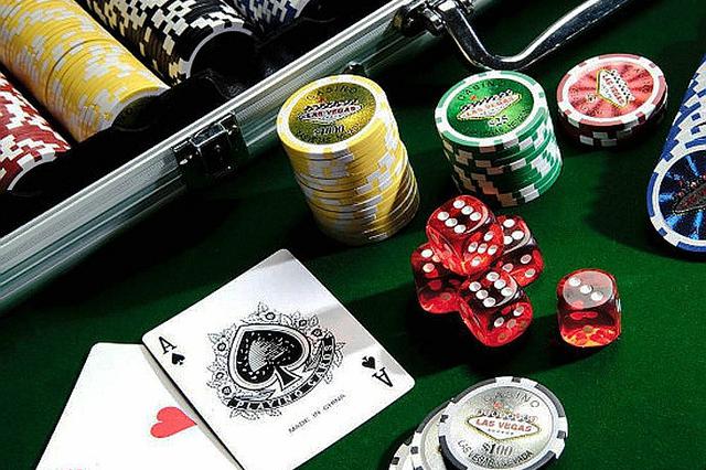 淮安一网警受贿2000万:每月数次每次数万至数十万元