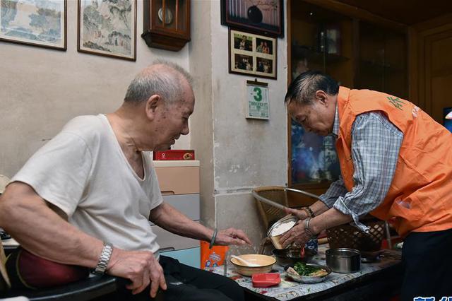 江苏有6026位百岁老人 老龄化程度居全国第三