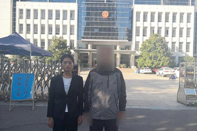 大学生被精神病134天：每天吃10片药 经历4次电击