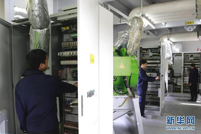 电梯突然下坠,该怎么办？ 质监局：它在自我保护