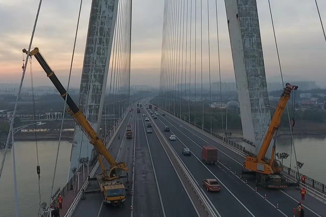 明起南京长江二桥开始施工 南向北方向封闭两股车道