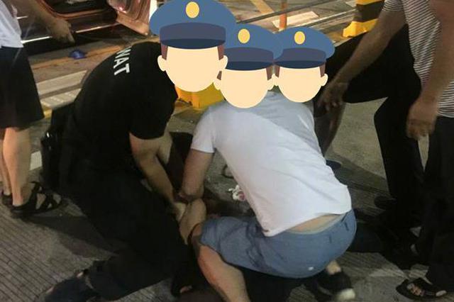 头套塑料袋双手被反绑 淮安一17岁中专生家中离奇死亡