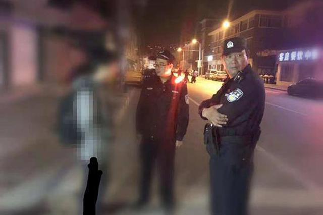 成绩下降以为人人都在责怪他 忧郁高中生离家出走