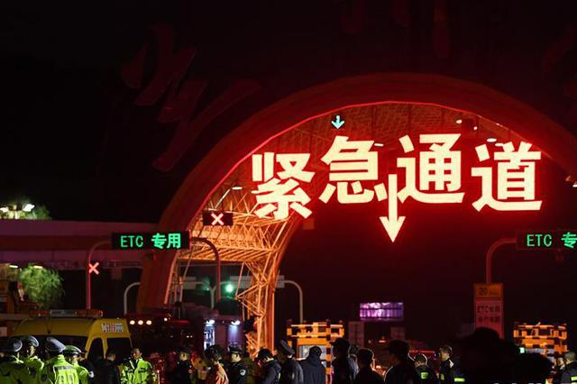 兰海高速肇事案司机被刑拘 检察机关提前介入