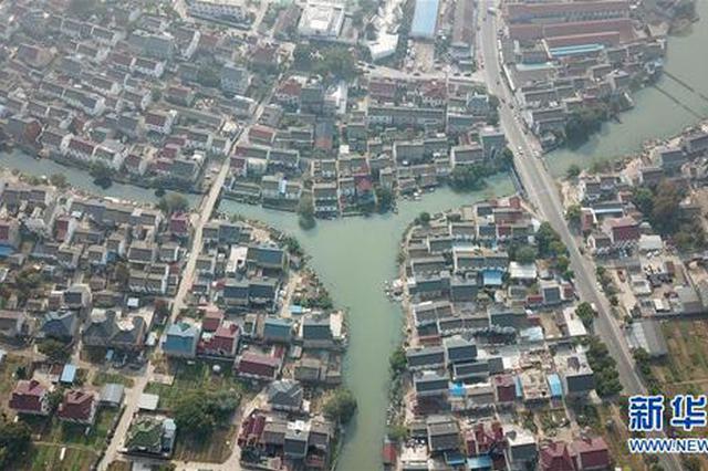 江苏吴江：民营经济引领小城镇“复活”