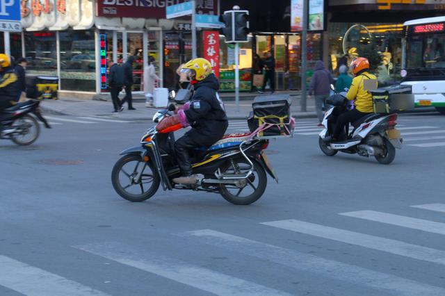 外卖商家使用料包，消费者不能被蒙在鼓里