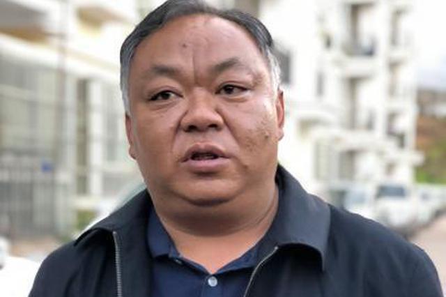 80后白发书记：基层干部不怕累 就怕不被理解