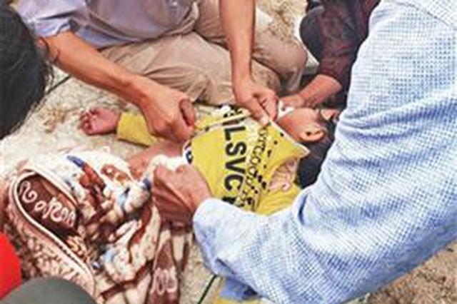 女童溺水已无心跳 家人第一时间心肺复苏救了回来