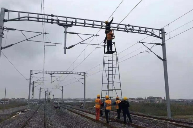 宁启铁路二期“送电成功”年底前将满足运营条件
