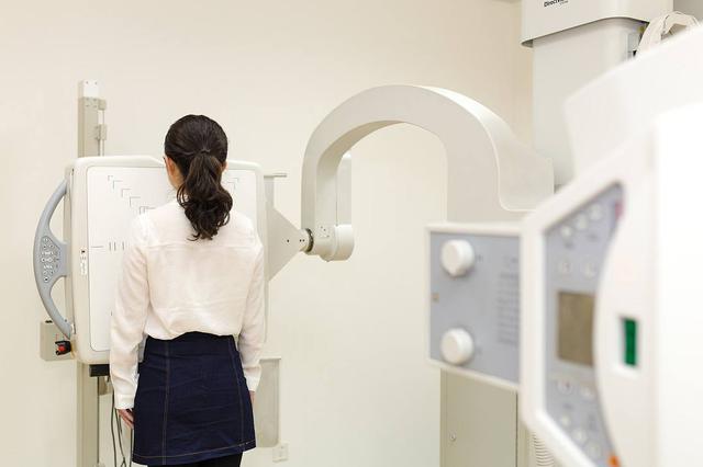 体检业乱象：机构医生“顶岗”出诊 医生靠“拉人”赚钱