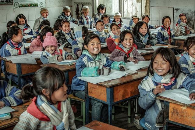 小学限制住50平以下者入学 律师：侵犯平等择校权