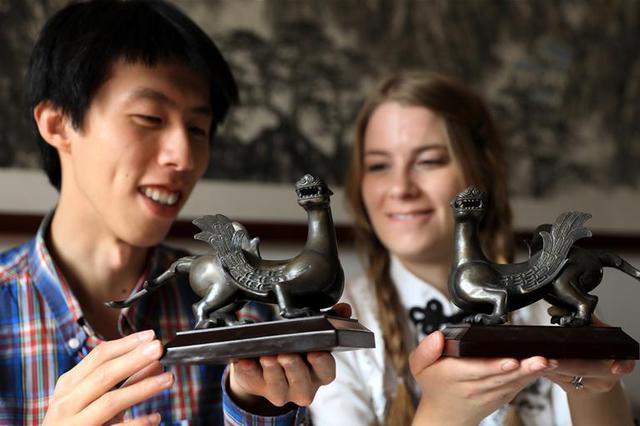 3名小伙娶“洋媳妇”付完12万彩礼 “媳妇”不见了