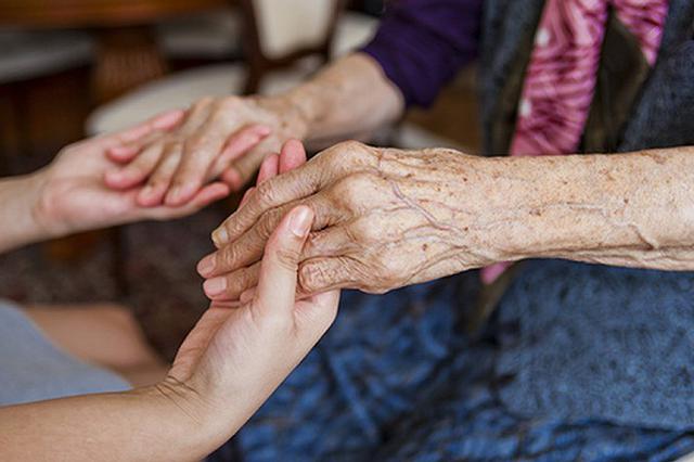 10余省份出台独生子女护理假 有地方能休20天