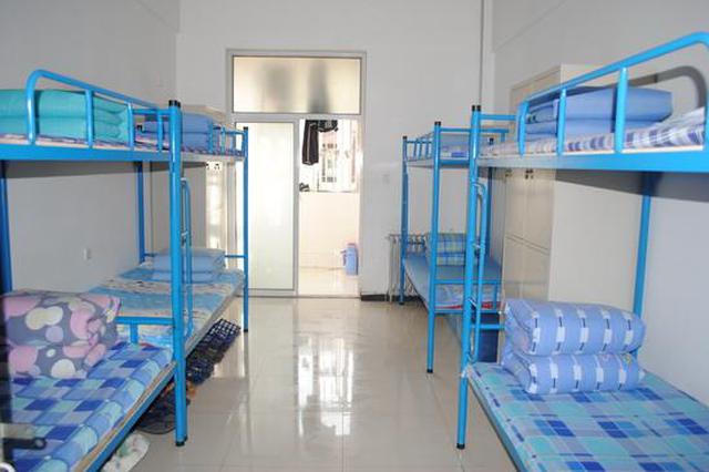 高校宿舍奇葩卫生管理规定：有一根头发就处分