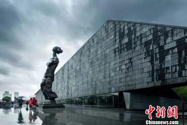 吴为山拟将《南京大屠杀组雕》创作稿捐给南京