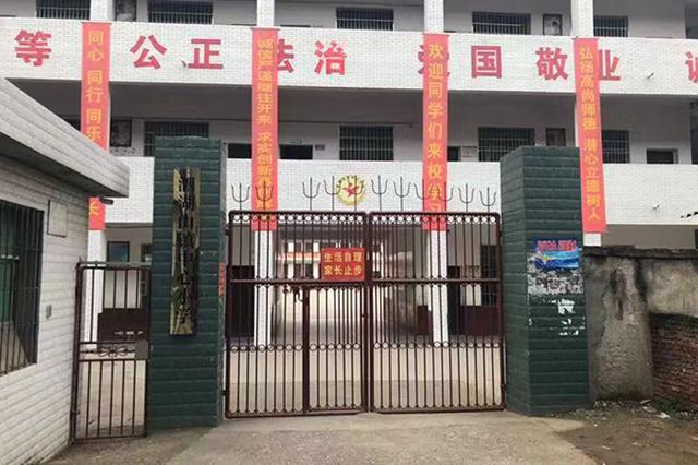 沅江弑母少年获释：被带离家定点监护，学校拟派老师每天辅导