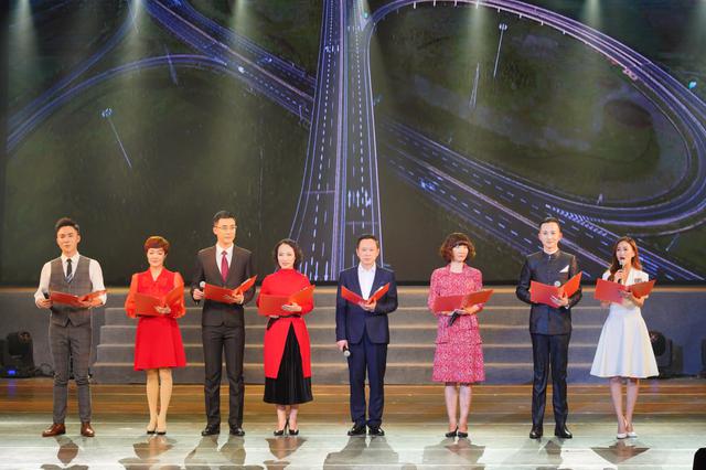 2018江苏广电百名主播诵经典暨省文联“精英精品工程”展演在宁开