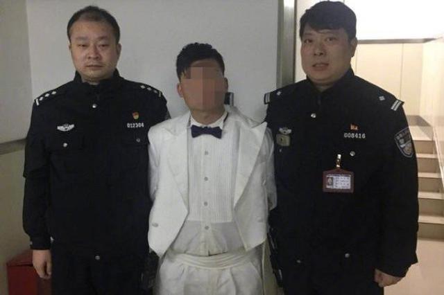 徐州仨蟊贼12小时内疯狂作案 连厨房内的食材都没放过