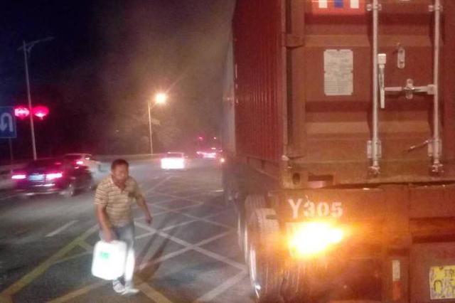 货车司机注意：有人以介绍生意为名索（诈）讨（骗）中介费