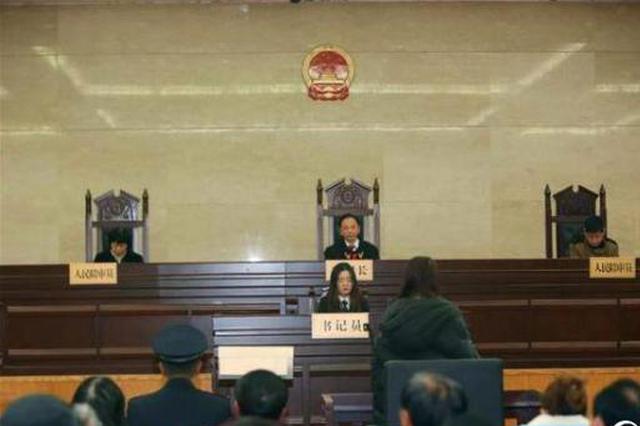 抢夺公交车方向盘 镇江一女子被判2年缓刑2年