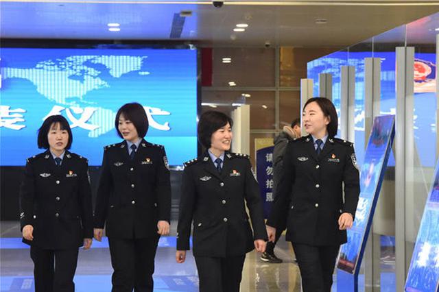 江苏武警边防部队今天换装啦！将以新形象为公众服务