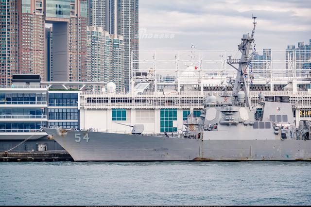 南部战区回应美舰擅闯我西沙领海:将保持高度戒备