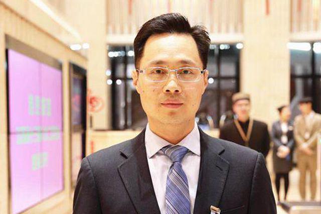 [江苏有信心]乱云飞渡仍从容，江苏发展有信心 近800名省人大代表