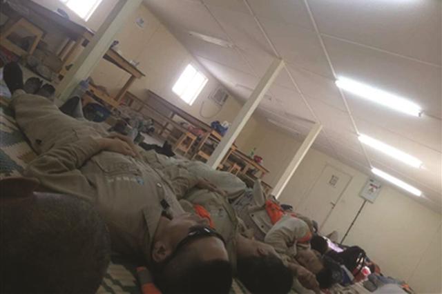 迪拜“淘金”打工者流汗又流泪 遭欠薪他们集体维权