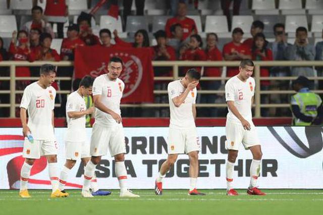 新华社评国足完败韩国：停球停出十米 绝对是悲哀