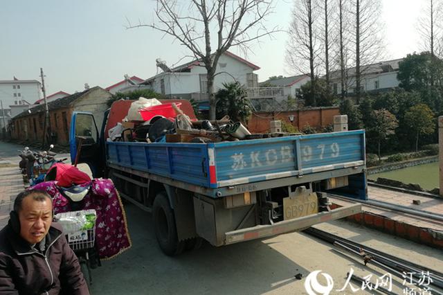 扬州两考古队员被打事发地目击者称：制止都拦不住