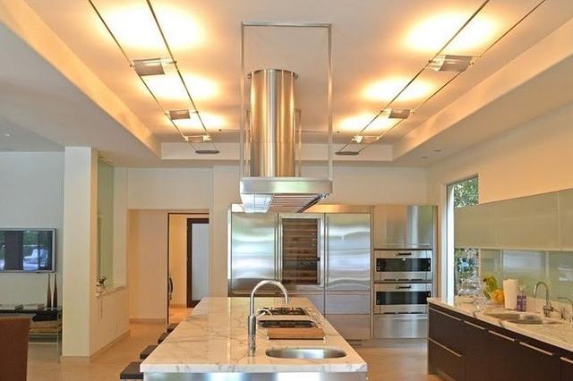 南京一豪宅楼盘竣工备案被撤后 官方启动调查程序