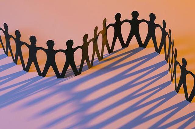 我国大陆2018年末总人口接近14亿