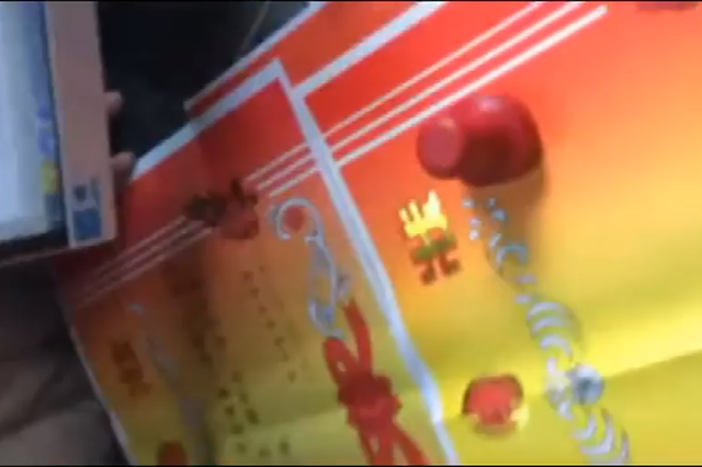 “回家忽悠家长” 小卖部向学生兜售“三好学生”奖状