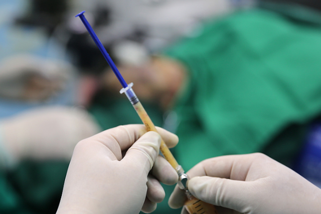 “医生”注射药物性侵女患者被判6年4个月