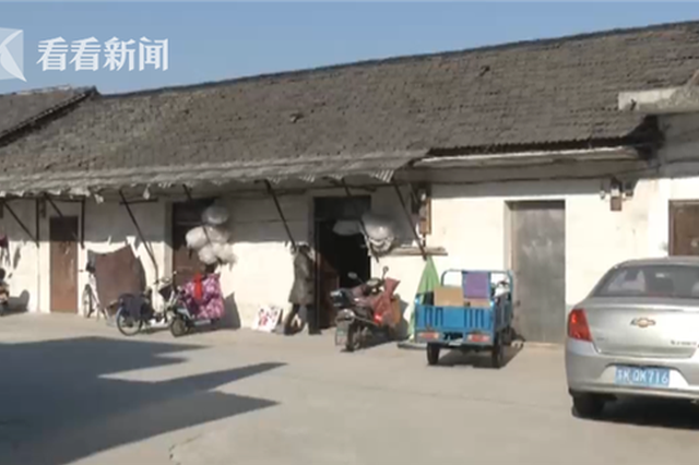 扬州一6岁女童被饮料柜砸中身亡 店家：全怪家长没看好