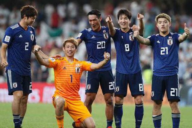 日本踢了伊朗一个3:0 一地鸡毛的国足怎能不羡慕？