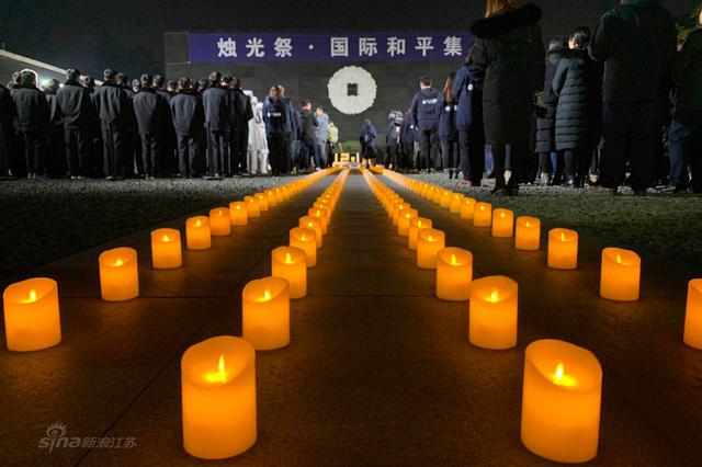 南京获赠一批侵华日军在华实施毒气战史料