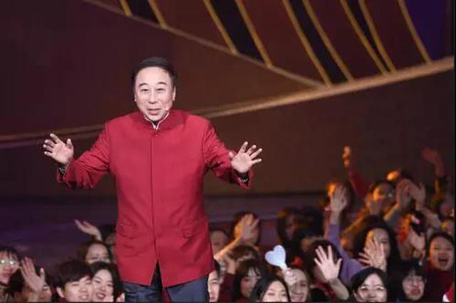 连续32年上春晚　冯巩今年缺席去哪了？