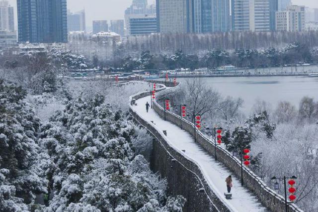 江苏全省今天仍有雨雪 12日有明显降雨