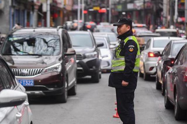 三地高速交警接力相助 19岁女孩被及时送至南京救治