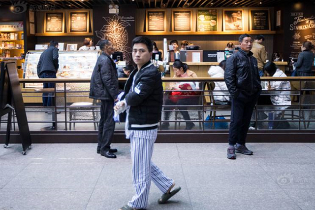 在咖啡店不消费只拍照 这50块钱“拍照费”该收吗？