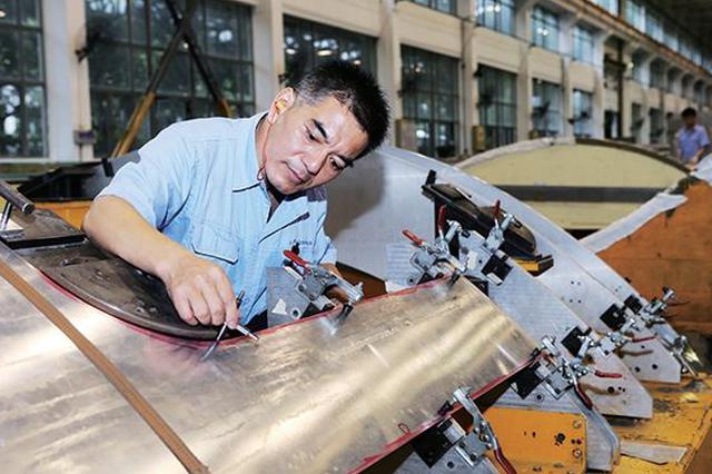 产教融合培养大国工匠 江苏推进三级学徒制试点