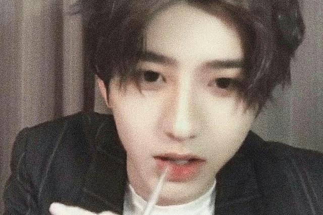 蔡徐坤等被诉不正当竞争：合同期内擅自代言 法院已受案