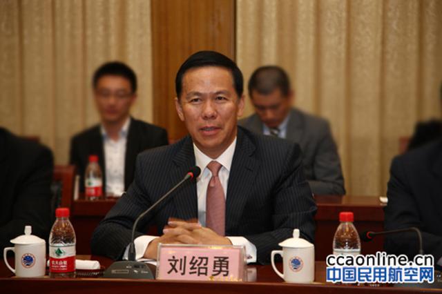东航董事长建议：出台政策鼓励旅客乘坐国产飞机