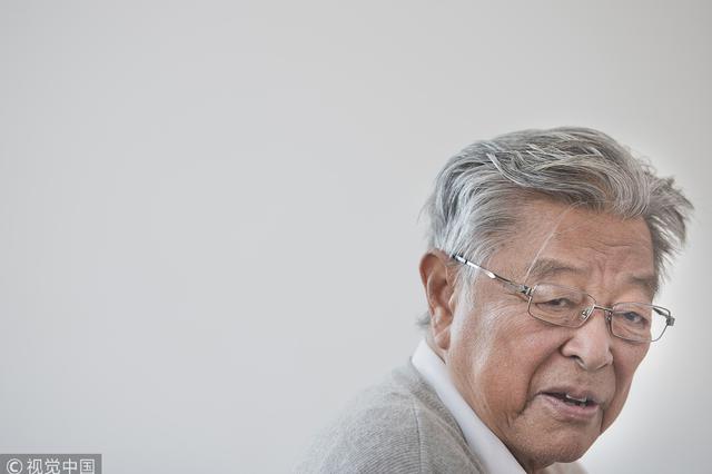 褚时健去世 前烟王历经牢狱之灾变橙王 56岁独子接班