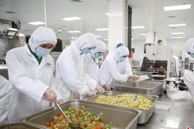 教育部：中小学、幼儿园应建立集中用餐陪餐制度