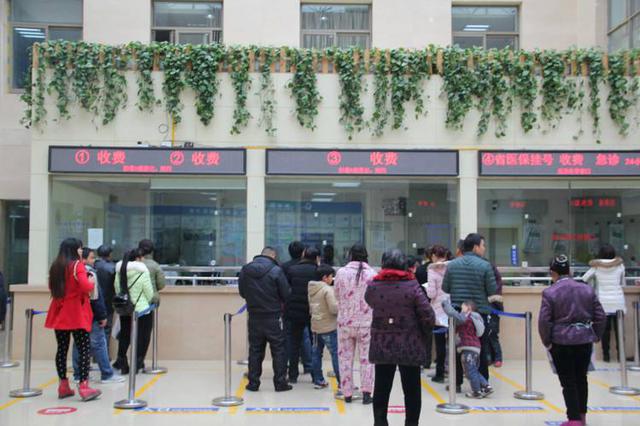 80后美女成“看腿医生” 从医5年“救活”了上千条腿